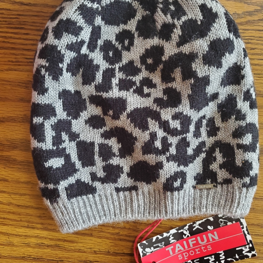 Taifun Sports Cheetah Print beanie